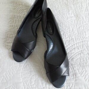 Easy Spirit Black Leather Peep-Toe Summer Wedge Sandals